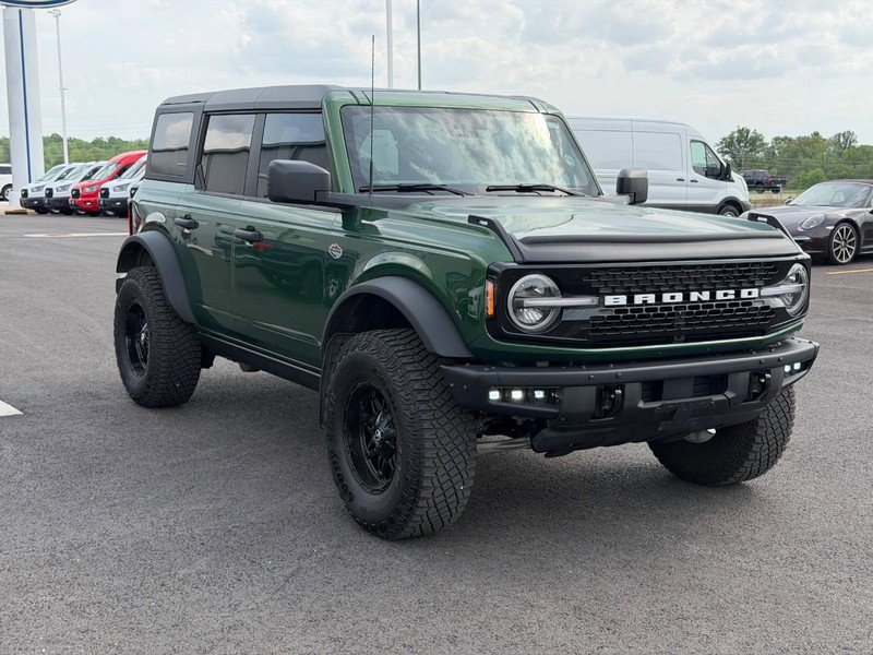 Used 2024 Ford Bronco Wildtrak image 3