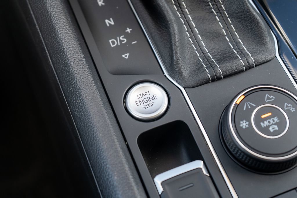 Used 2023 Volkswagen Atlas SEL image 25