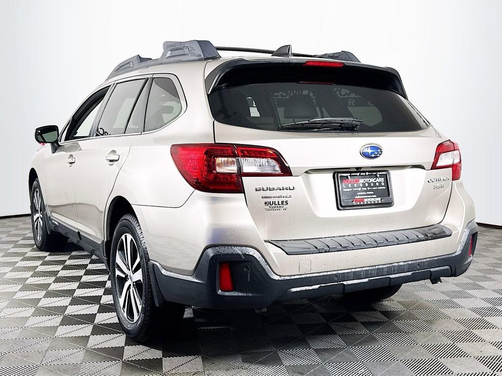 Used 2018 Subaru Outback 3.6R Limited image 5