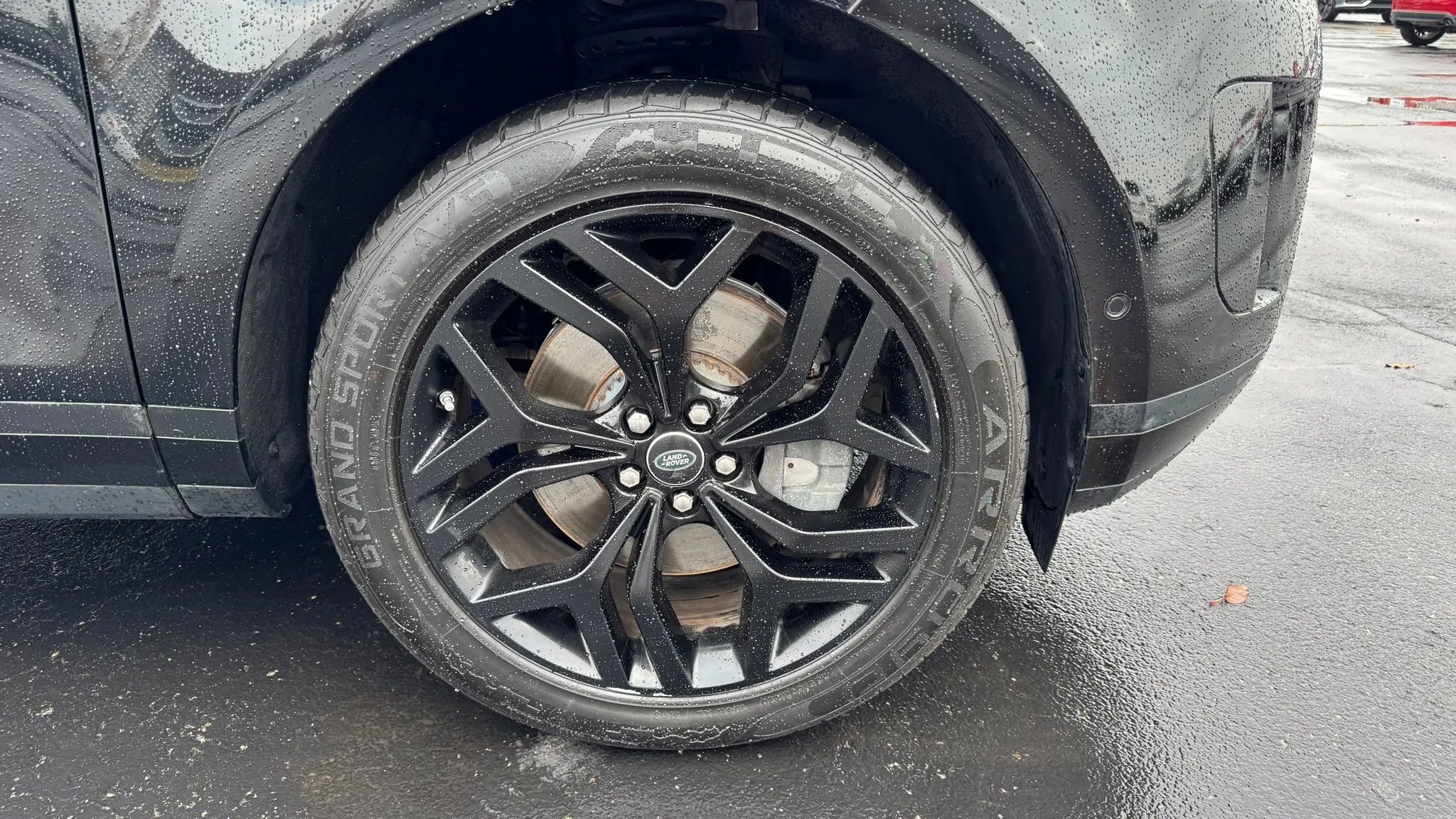 Used 2020 Land Rover Range Rover Evoque SE image 37