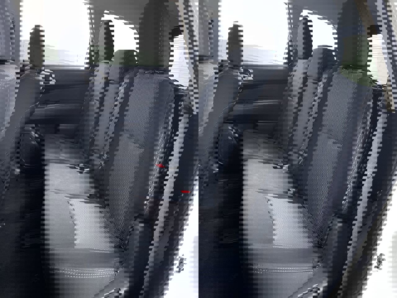 Used 2019 Nissan Pathfinder SV image 20