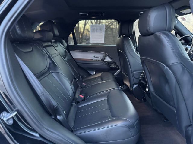 Used 2025 Land Rover Range Rover Sport SE image 17