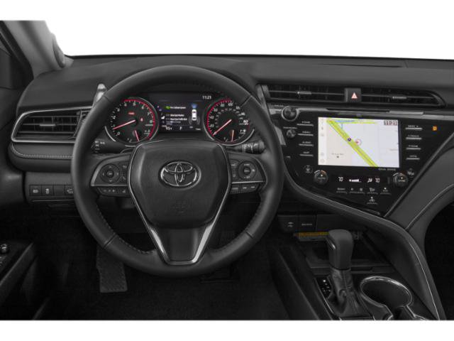 Used 2018 Toyota Camry XSE image 7