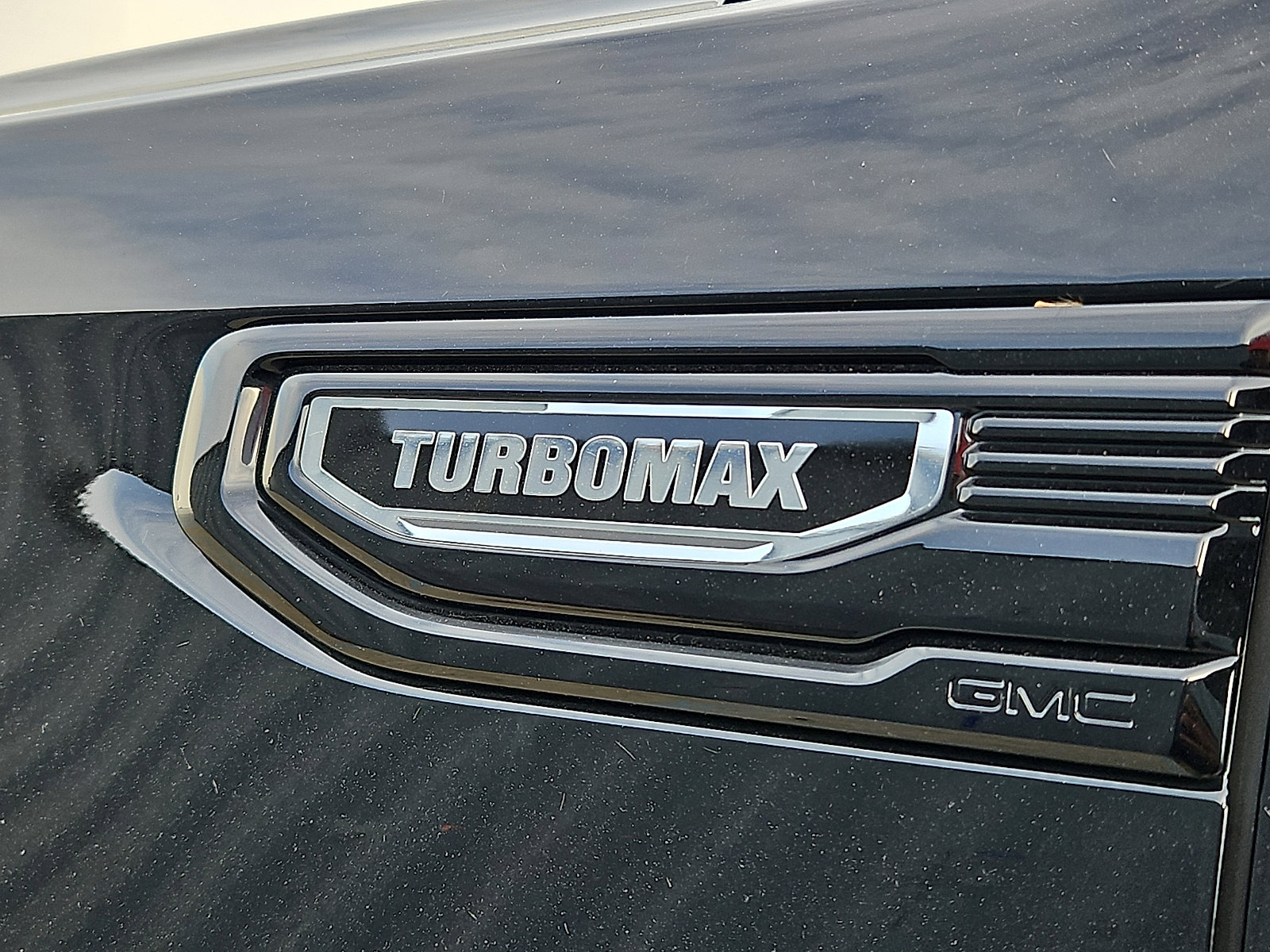 Certified 2024 GMC Sierra 1500 Elevation w/ LPO, Elevation Black Package AWD/4WD image 11