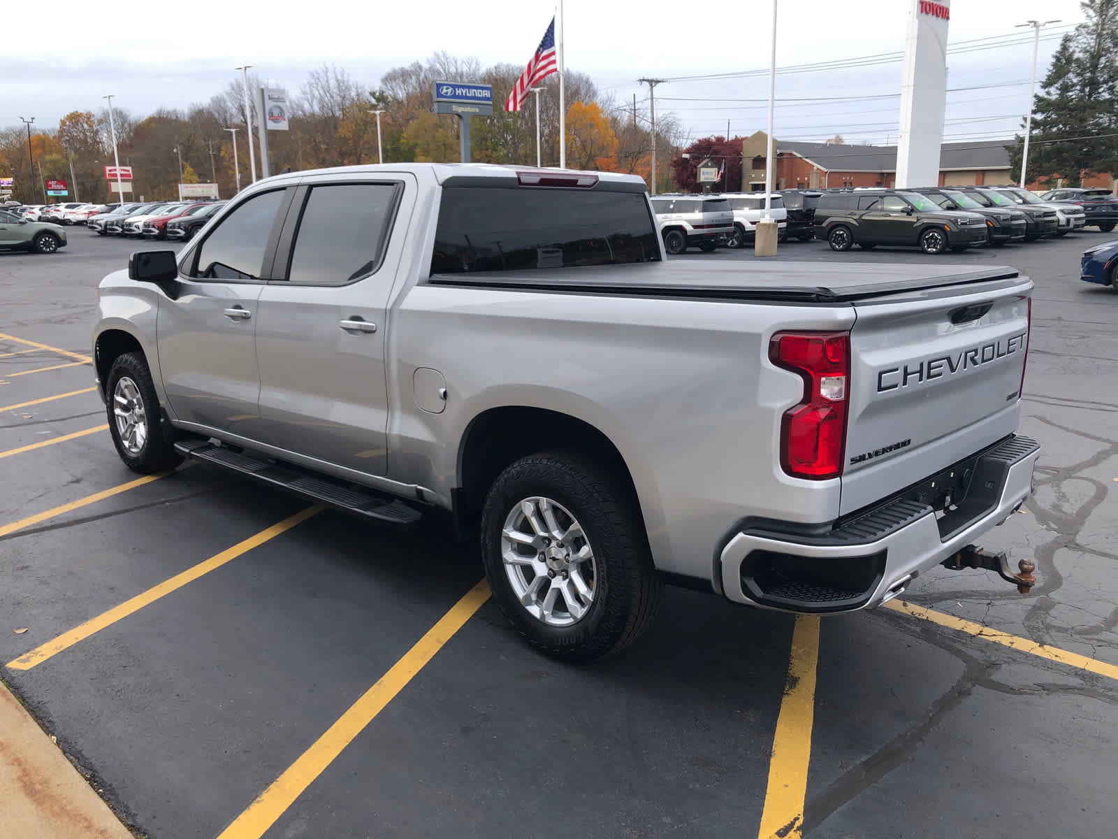 Used 2022 Chevrolet Silverado 1500 RST AWD/4WD image 6