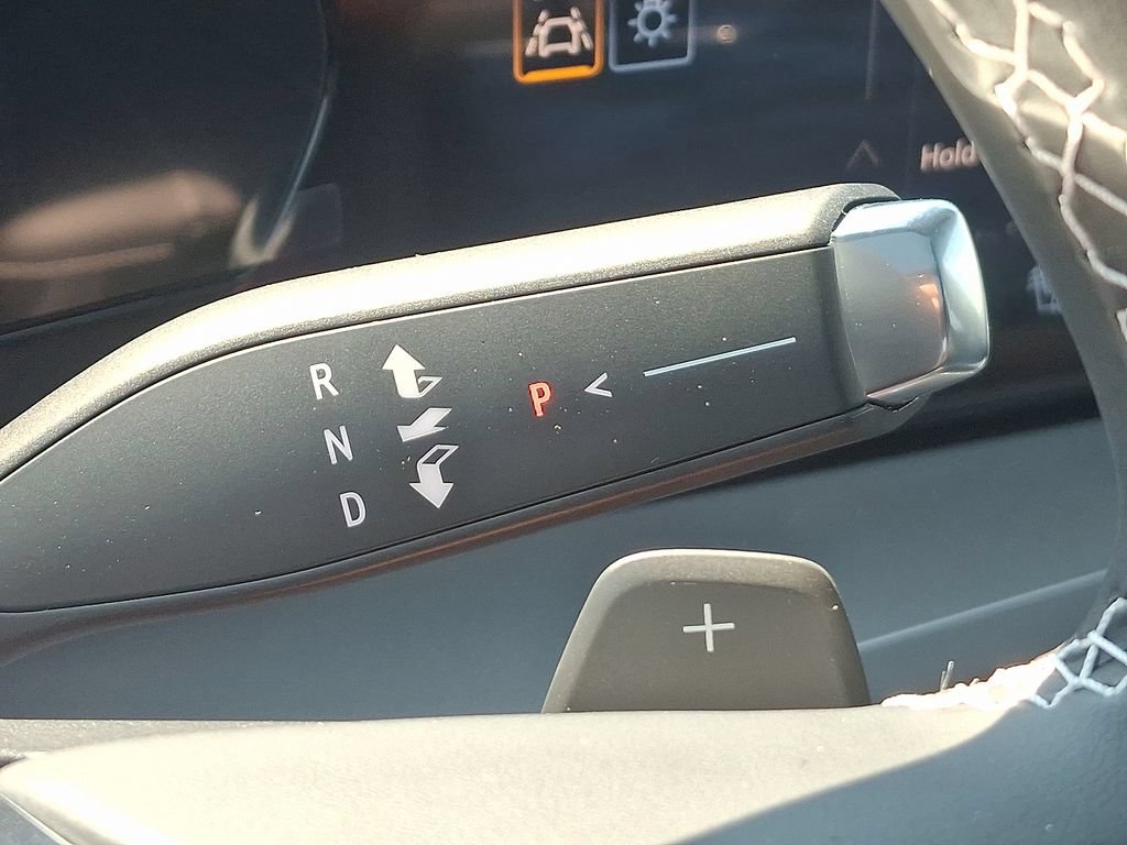 New 2027 Chevrolet Traverse LT w/ Sun and Wheel Package FWD image 7