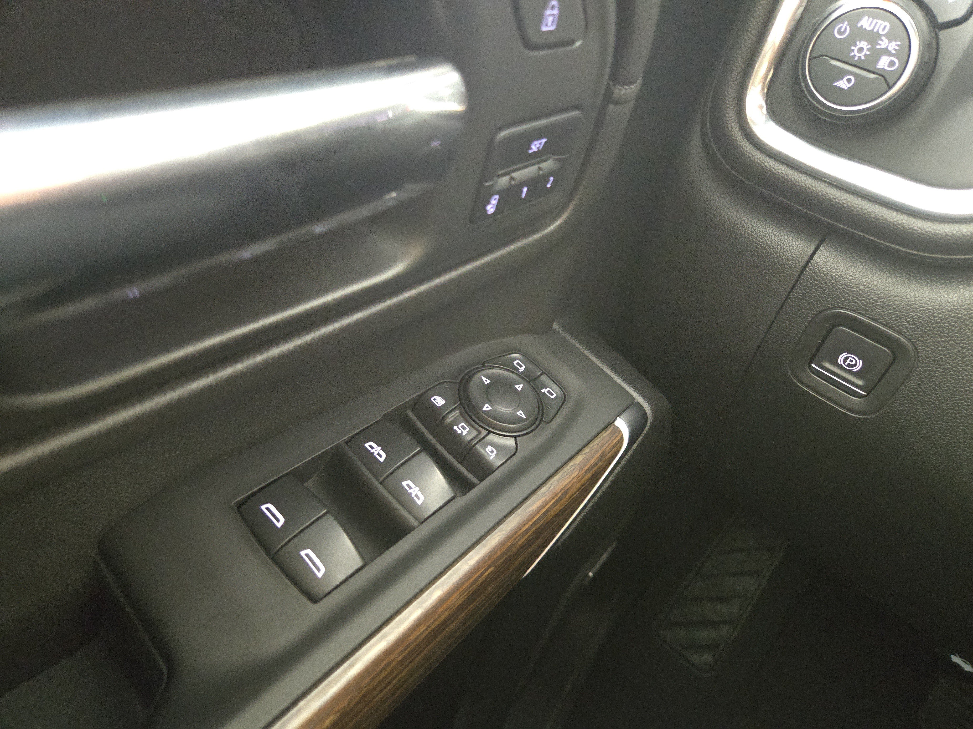 Used 2022 Chevrolet Silverado 2500 High Country w/ Z71 Off-Road Package AWD/4WD image 30