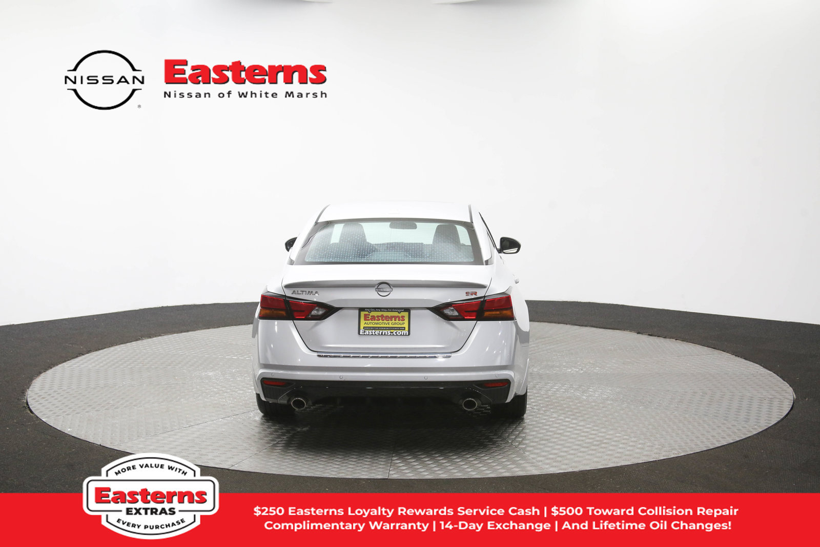 Used 2023 Nissan Altima 2.5 SR w/ SR Premium Package FWD image 35