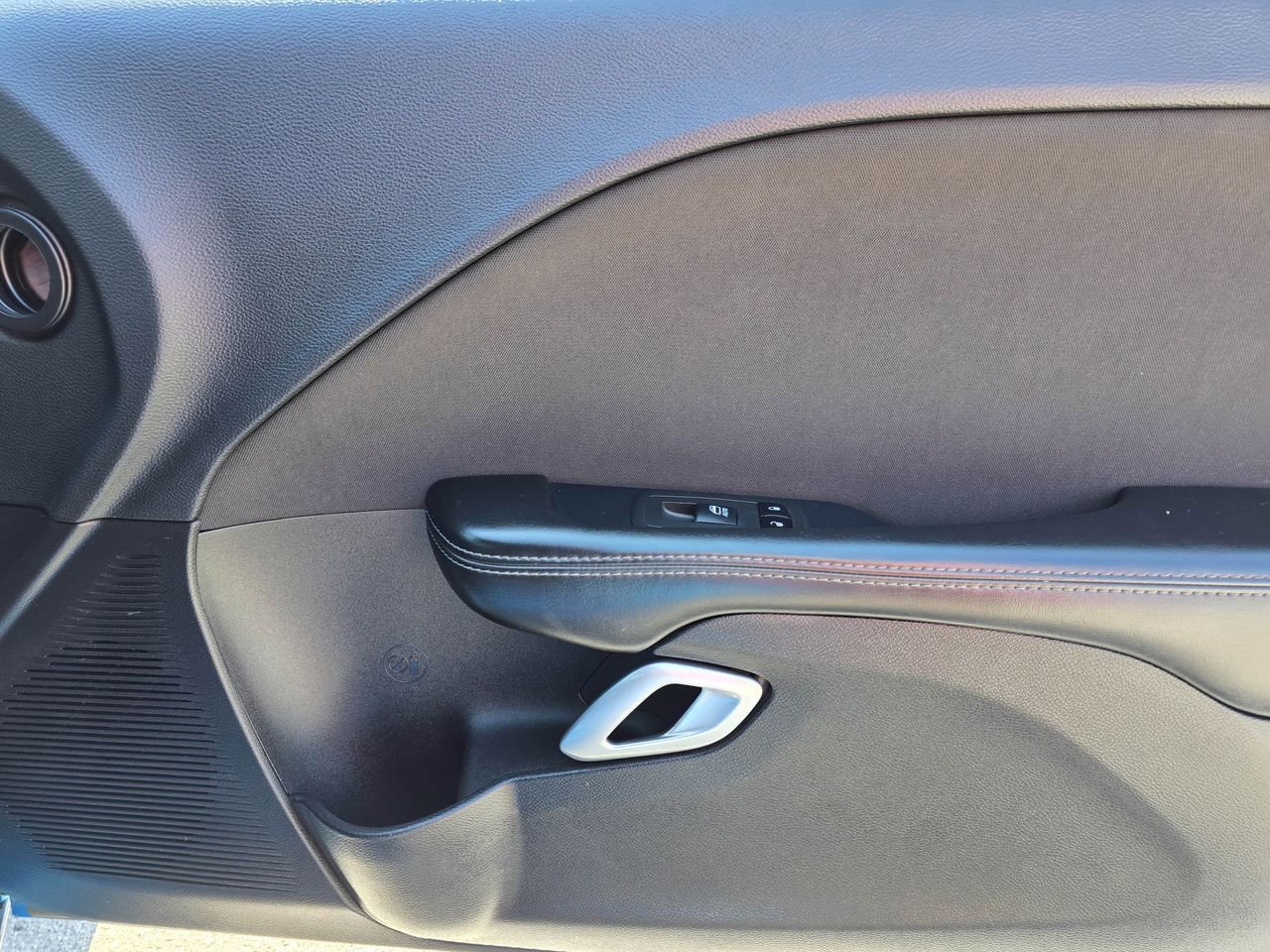 Used 2019 Dodge Challenger SXT image 28