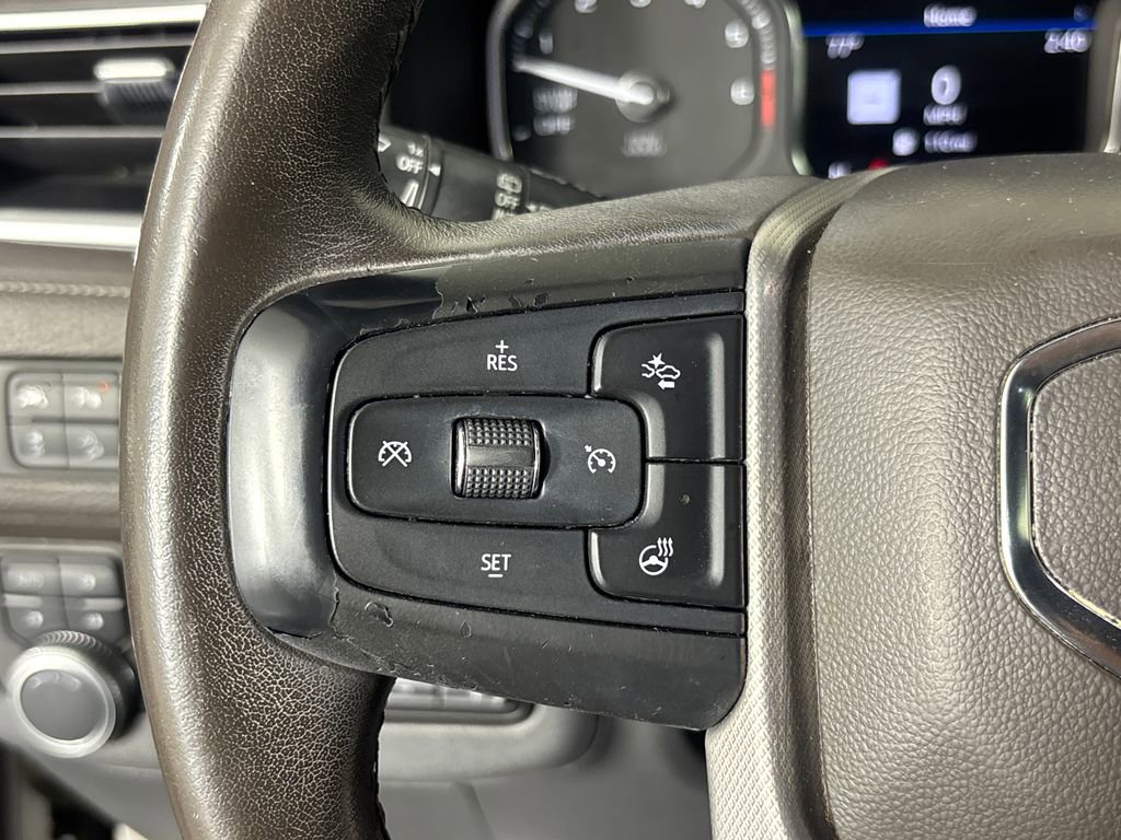 Used 2021 GMC Yukon Denali w/ Denali Premium Package image 15