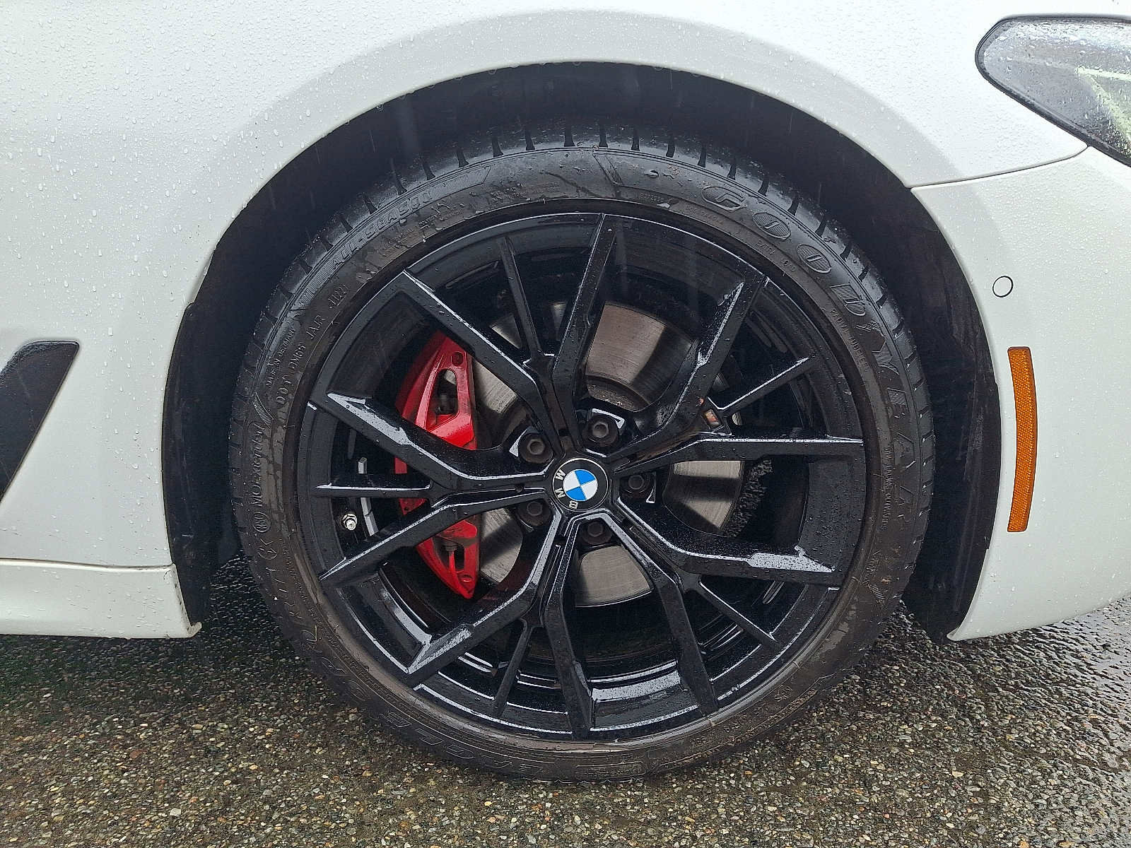 Used 2023 BMW 530i xDrive w/ M Sport Package image 8