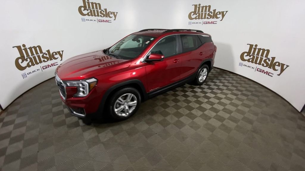 Certified 2023 GMC Terrain SLE w/ Driver Convenience Package FWD image 4