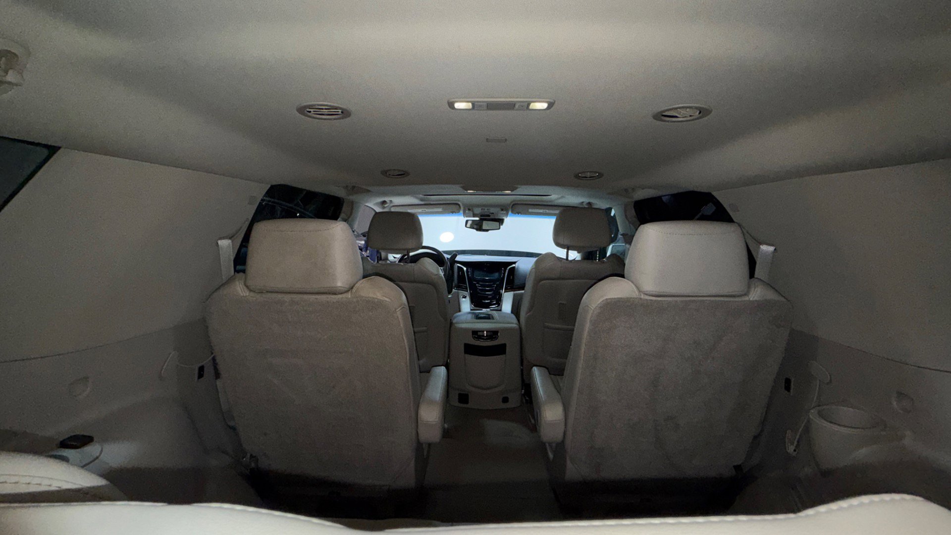 Used 2015 Cadillac Escalade Luxury image 86