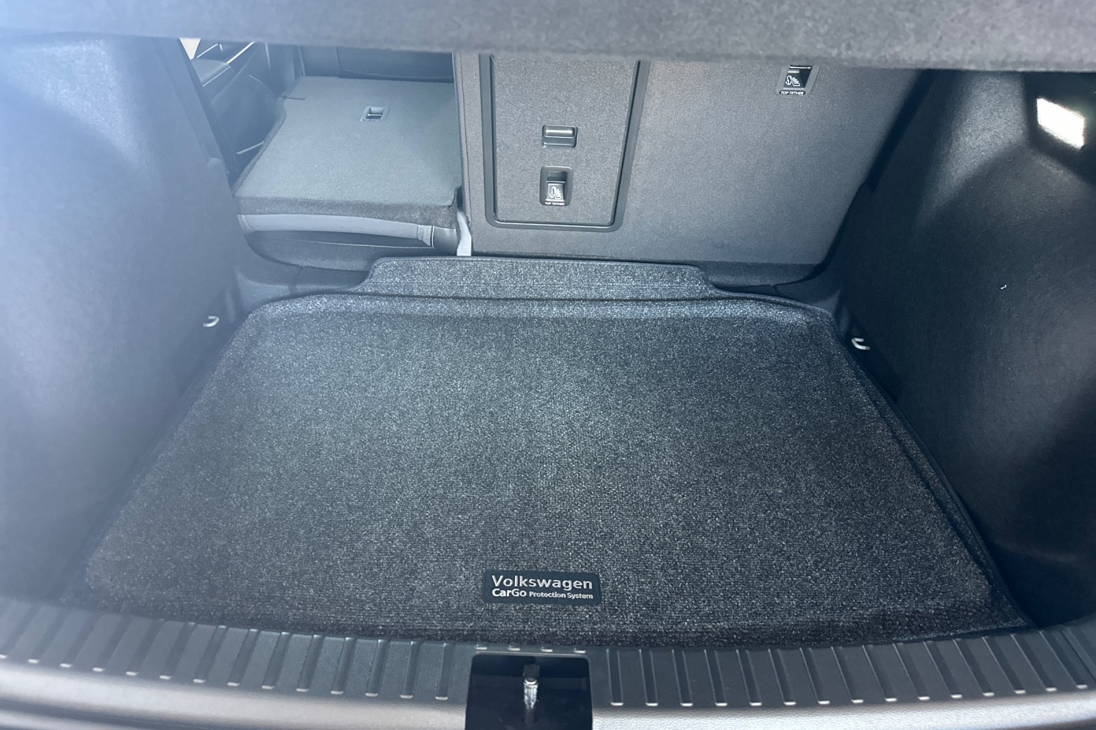 New 2026 Volkswagen Taos SE FWD image 13