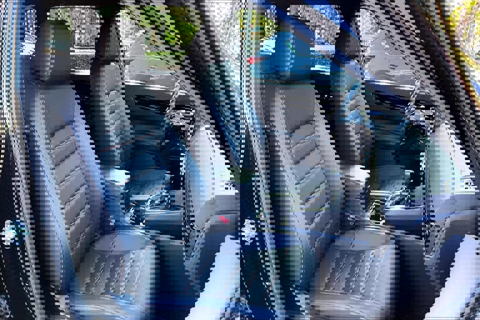 Used 2025 Honda CR-V Sport Touring image 9