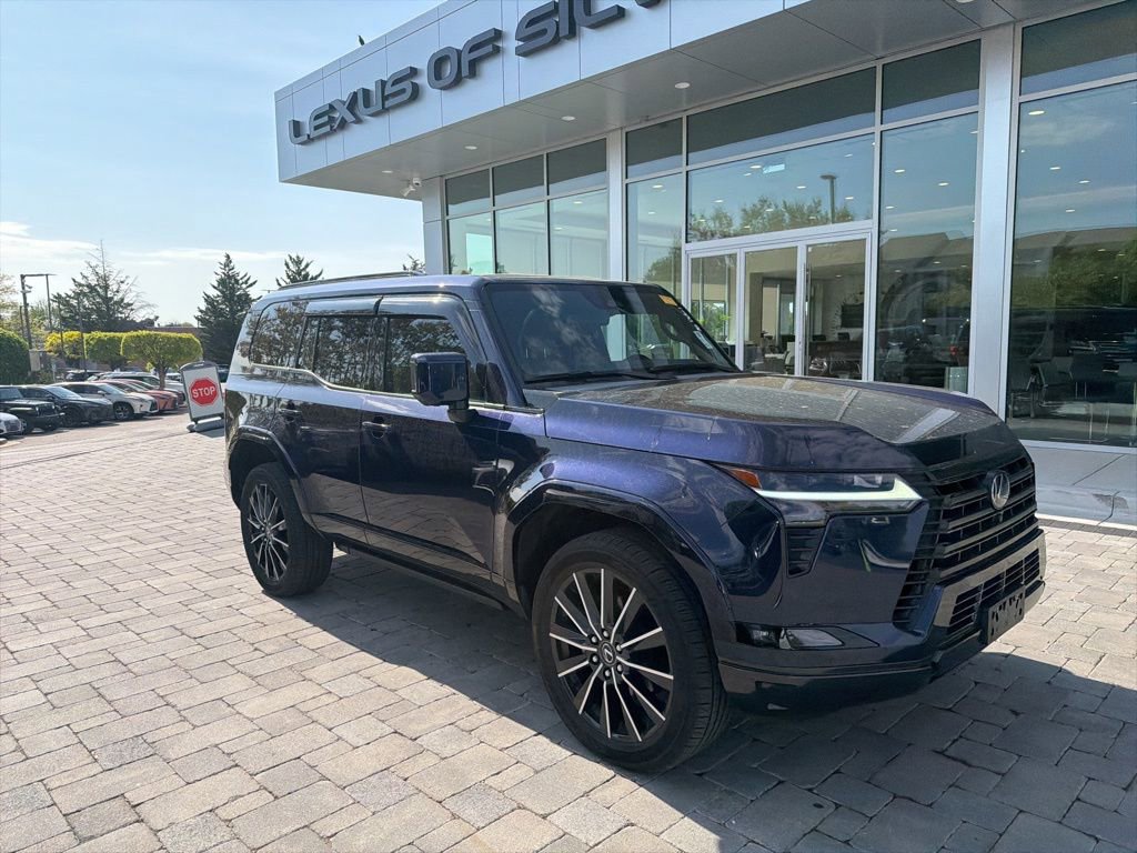 Used 2024 Lexus GX 550 w/ Accessory Package (2T) image 4