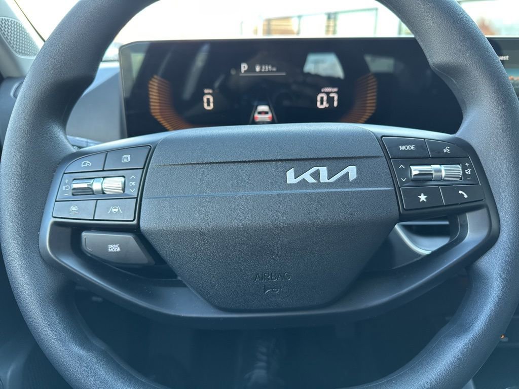 Used 2025 Kia K4 FWD image 37