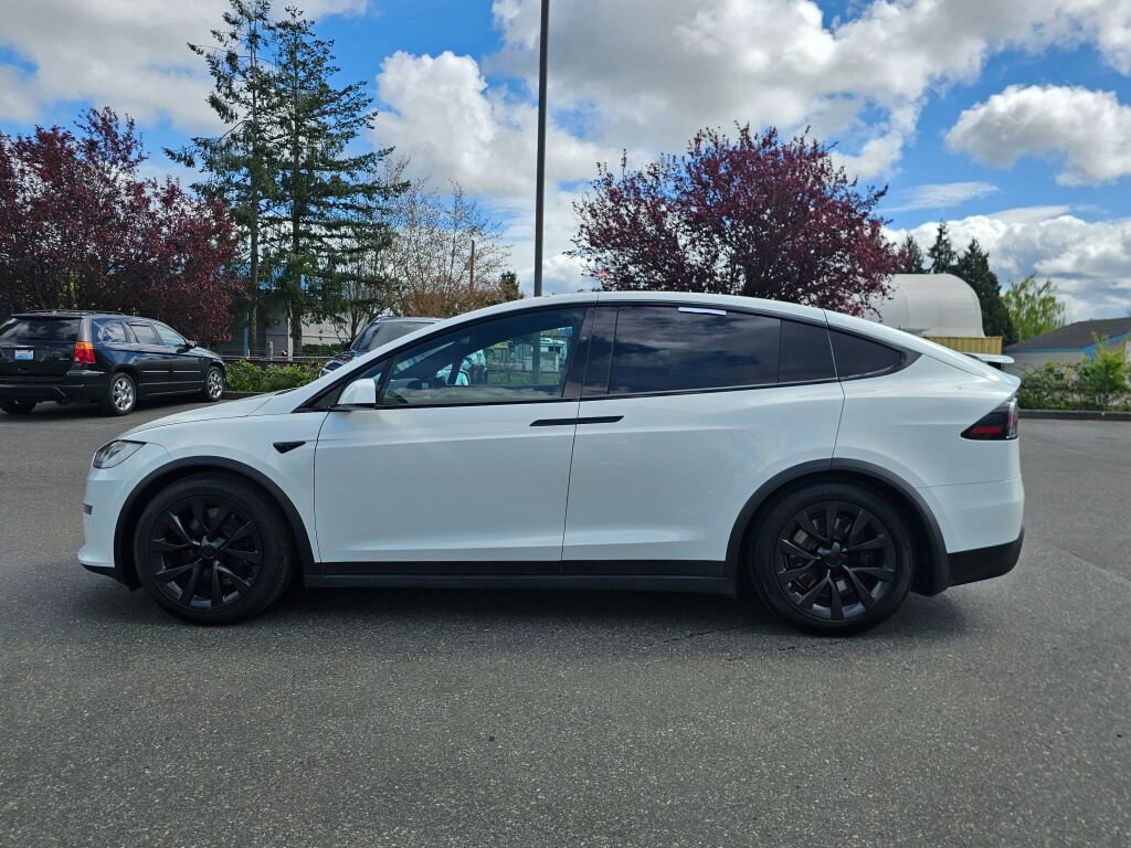 Used 2022 Tesla Model X image 4