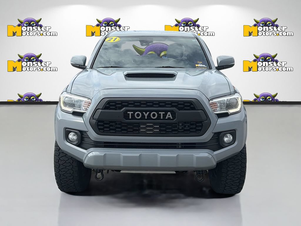 Used 2021 Toyota Tacoma TRD Sport AWD/4WD image 2