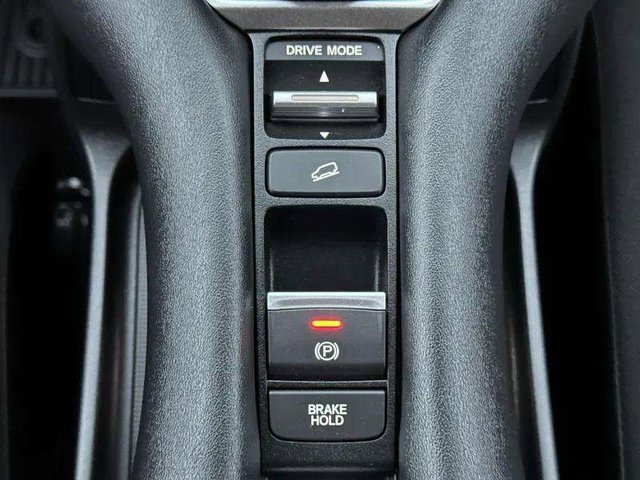 Certified 2025 Honda HR-V Sport image 24