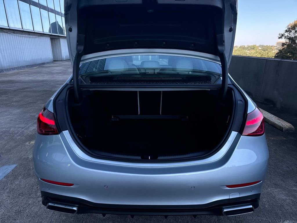 Used 2024 Mercedes-Benz C 300 Sedan image 6