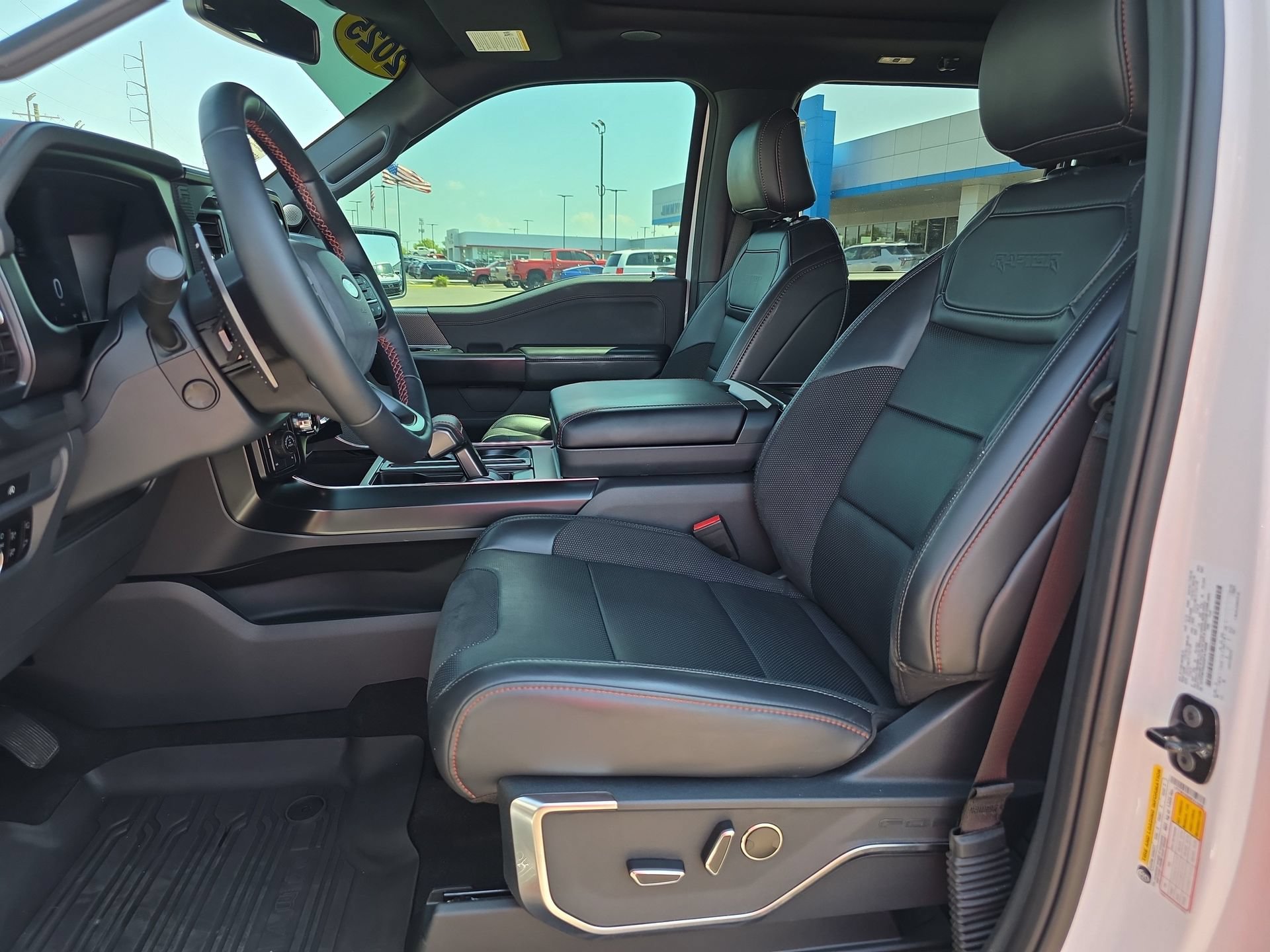 Used 2025 Ford F150 Raptor AWD/4WD image 10