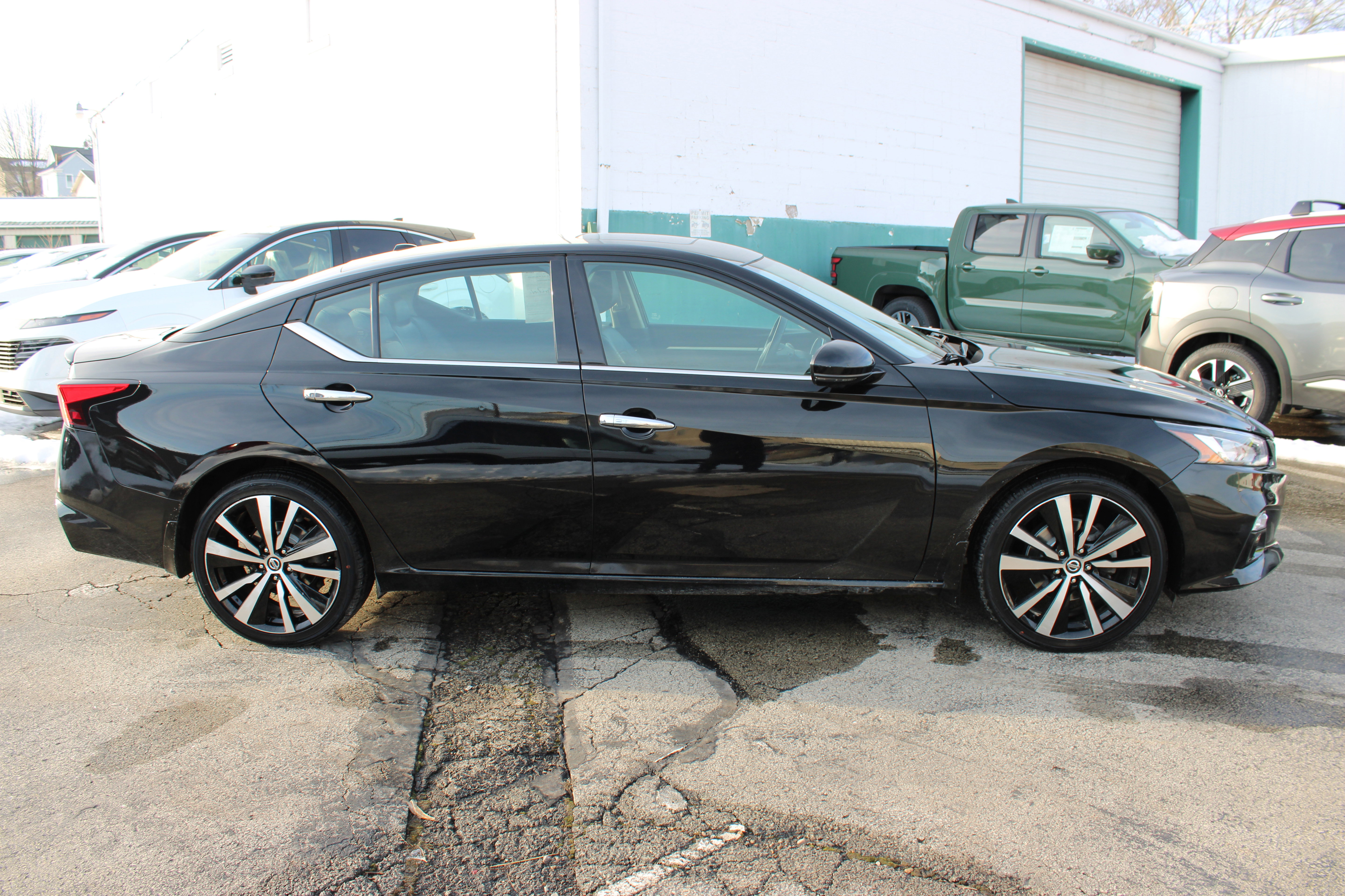 Certified 2021 Nissan Altima 2.5 Platinum image 10