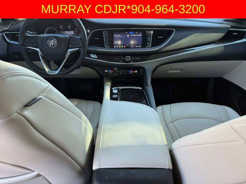 Used 2023 Buick Enclave Essence image 10