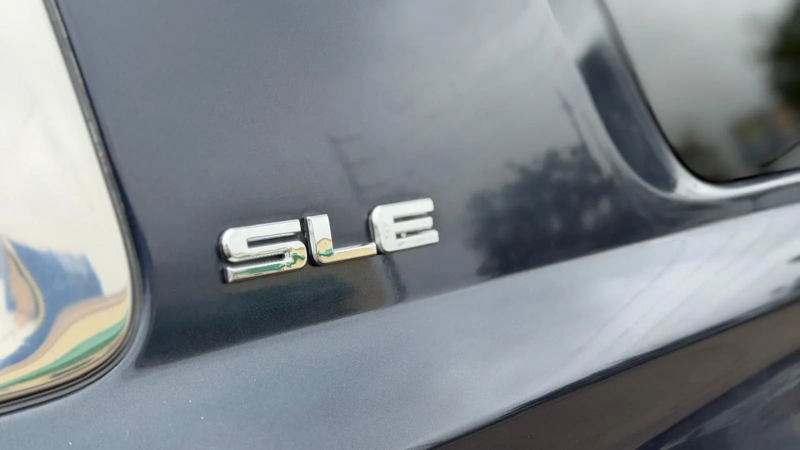 Used 2017 GMC Yukon XL SLE image 11