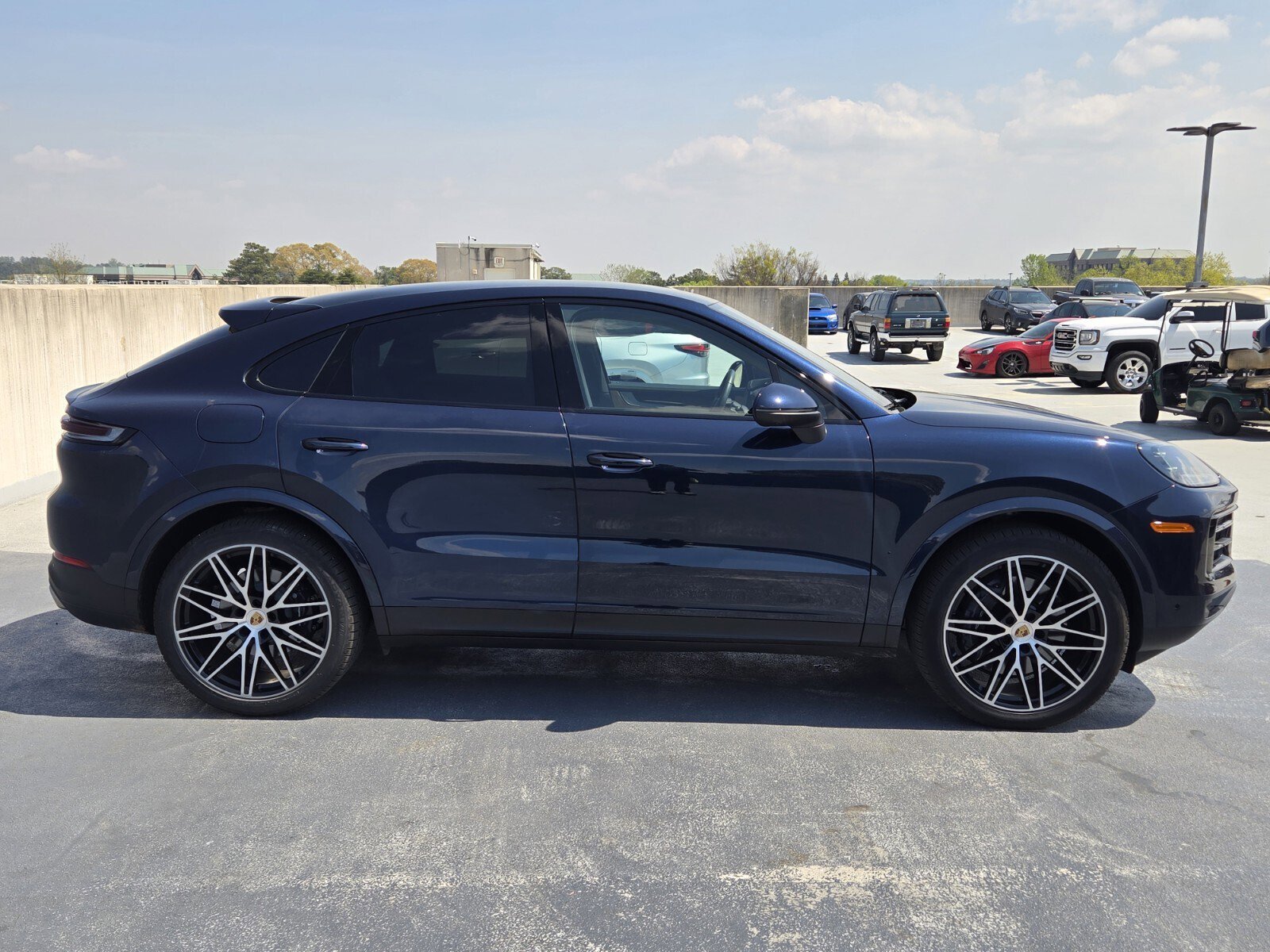 Used 2025 Porsche Cayenne Coupe image 10