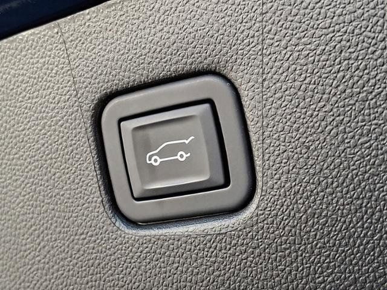 Used 2022 Chevrolet Blazer LT image 26