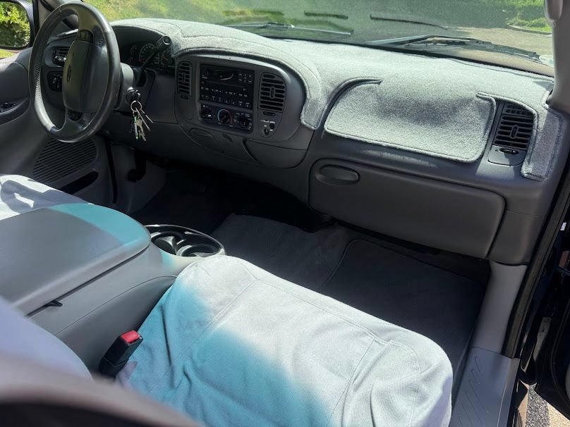 Used 2002 Ford F150 XL RWD image 30