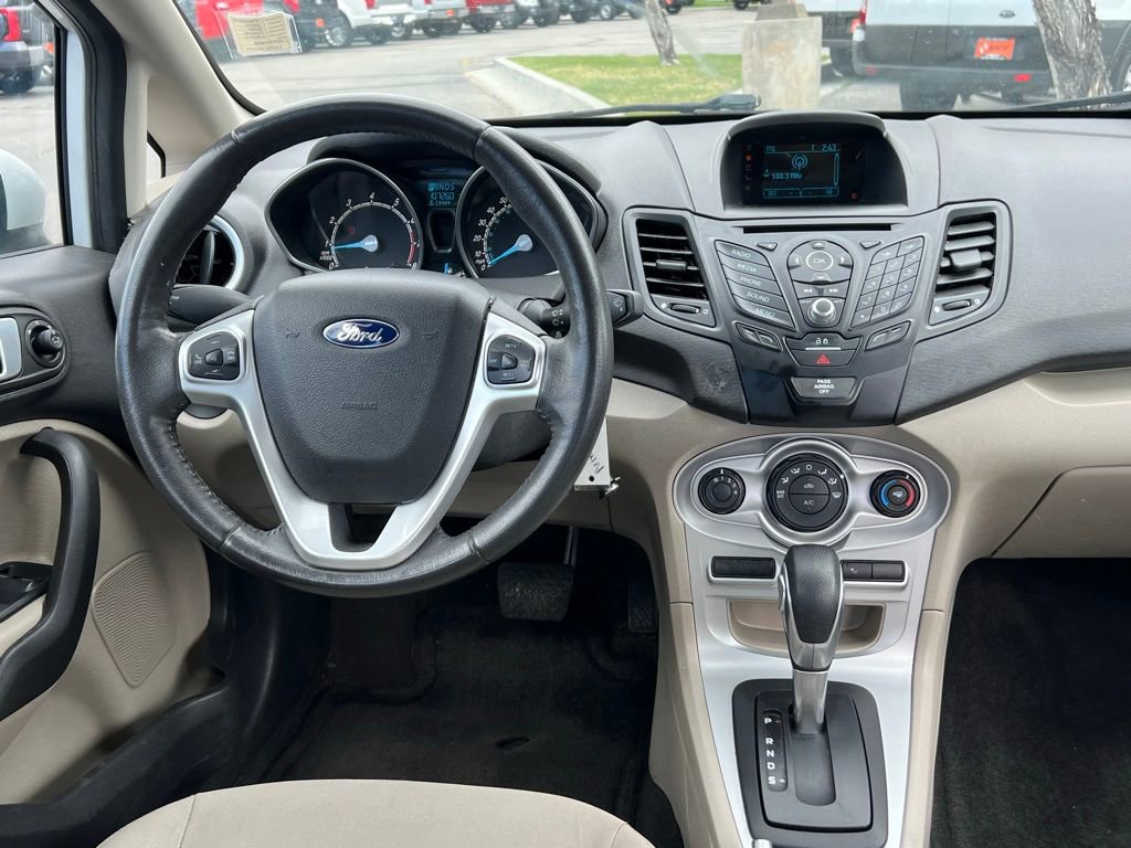 Used 2016 Ford Fiesta SE image 24