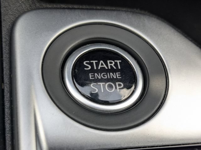 Used 2025 Nissan Sentra SR w/ SR Premium Package FWD image 34