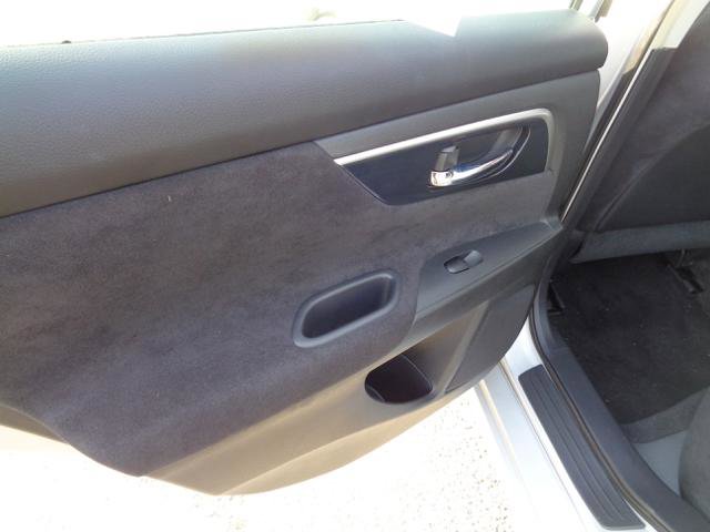 Used 2013 Nissan Altima 2.5 FWD image 29