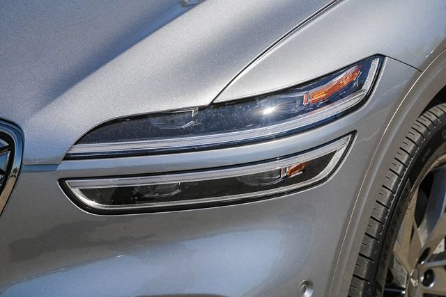 Used 2023 Genesis Electrified GV70 AWD/4WD image 8