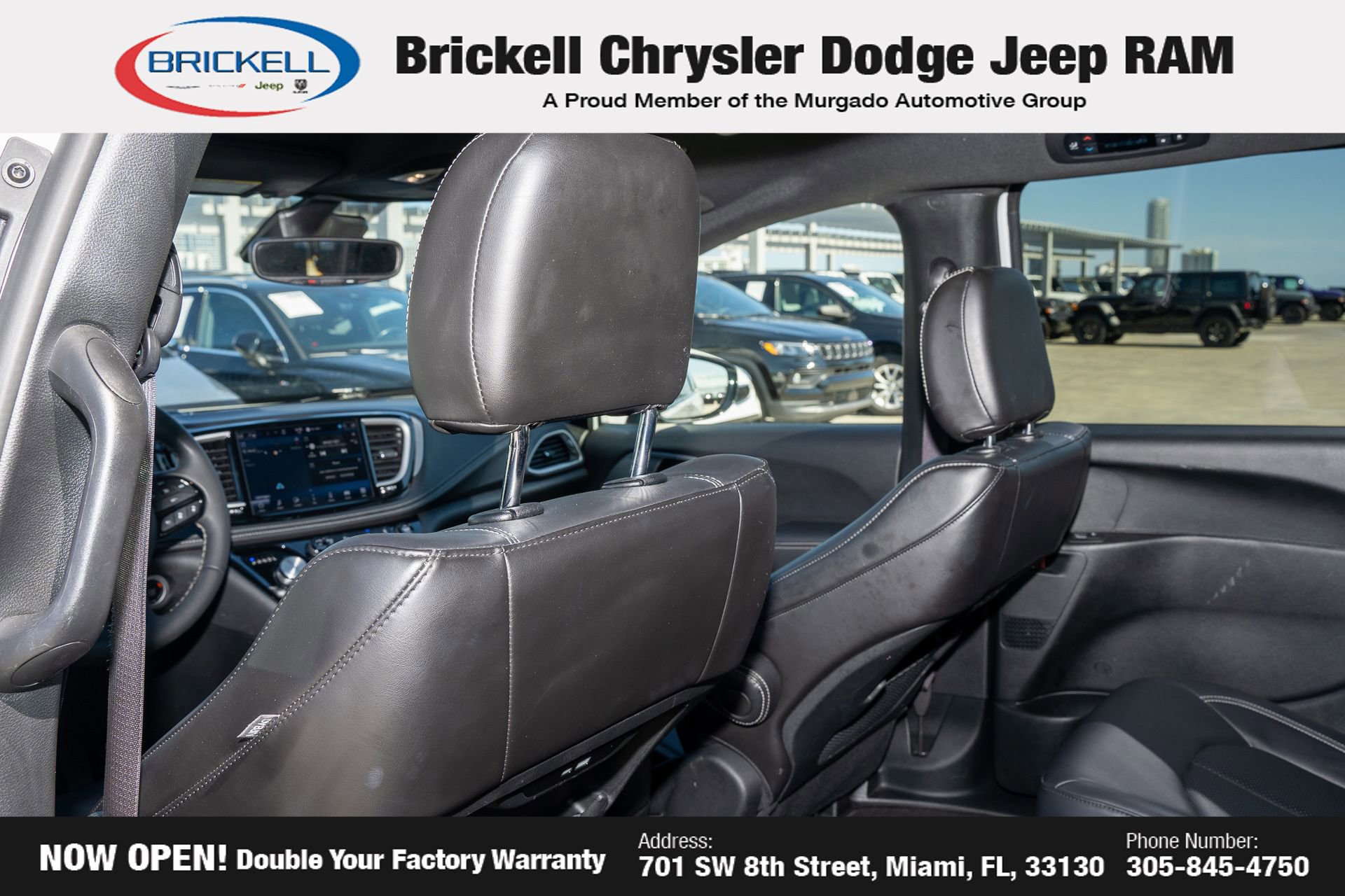 Used 2024 Chrysler Pacifica Limited FWD image 18