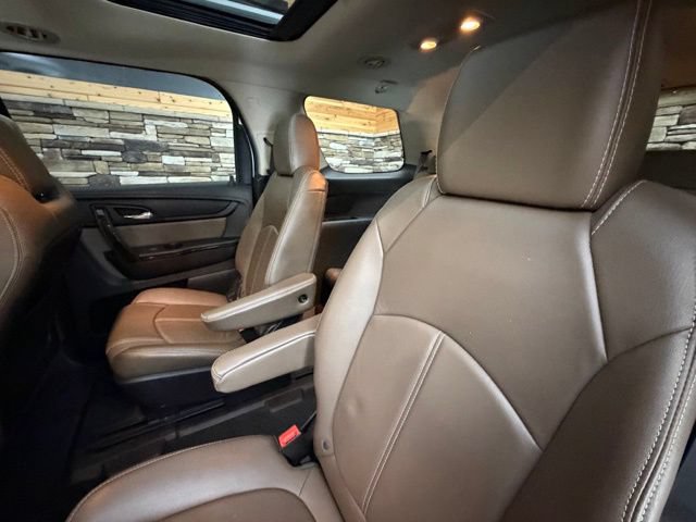 Used 2017 GMC Acadia Limited SLT AWD/4WD image 32