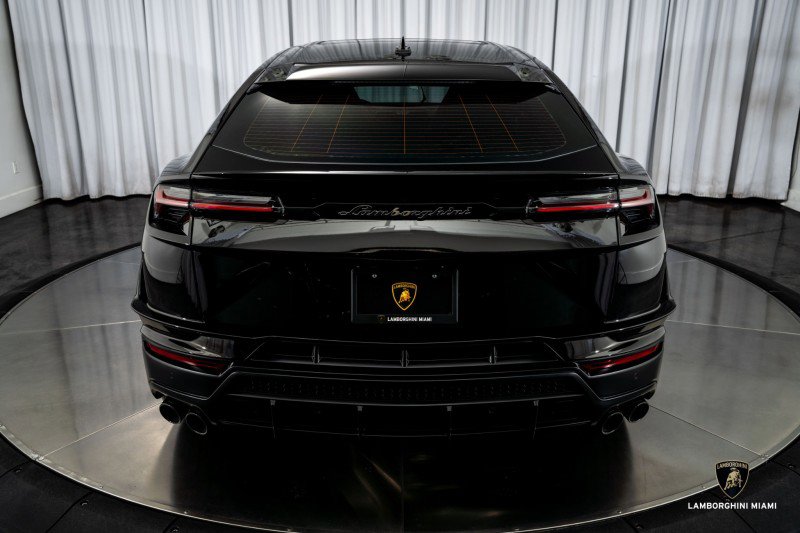 Used 2024 Lamborghini Urus S image 17
