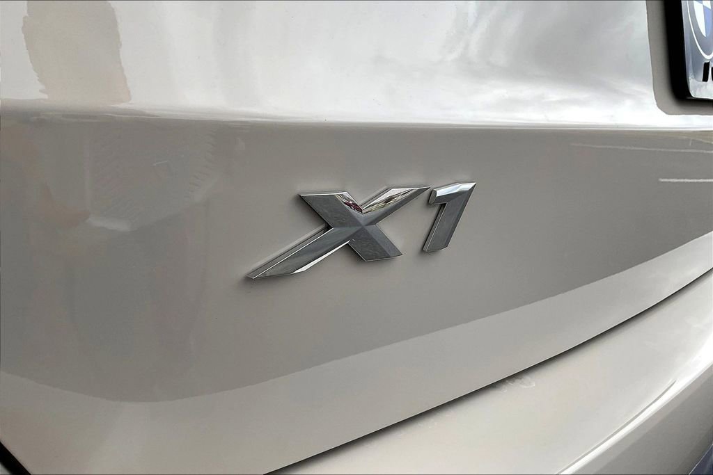 New 2026 BMW X1 xDrive28i w/ Technology Package AWD/4WD image 9
