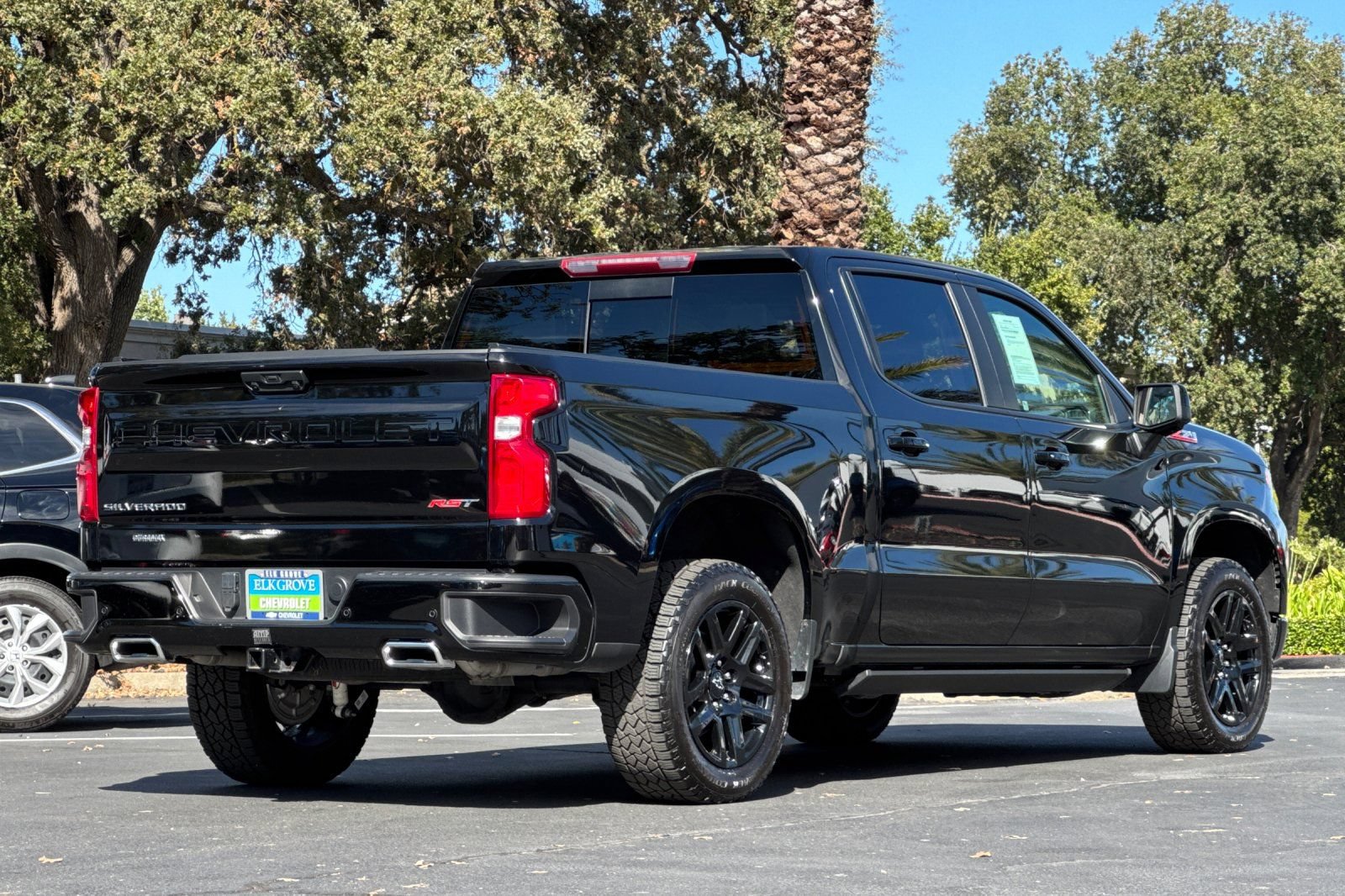 Used 2025 Chevrolet Silverado 1500 RST AWD/4WD image 3