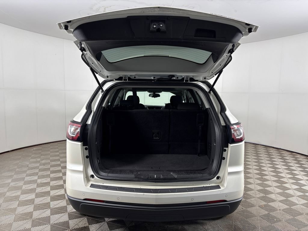 Used 2014 Chevrolet Traverse LT w/ All-Star Edition FWD image 25