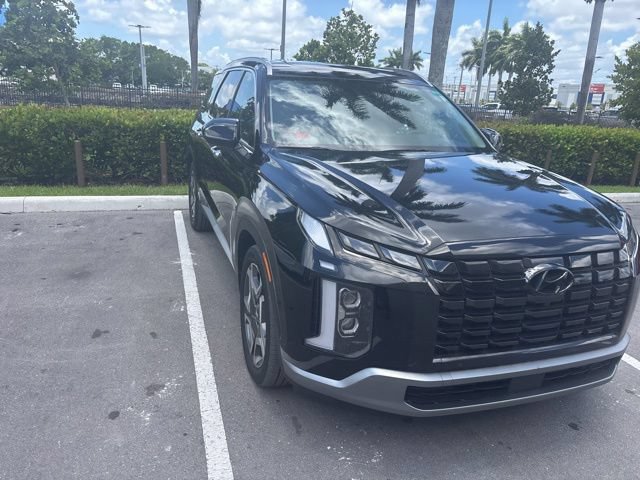 Used 2023 Hyundai Palisade SEL w/ Premium Package FWD image 1