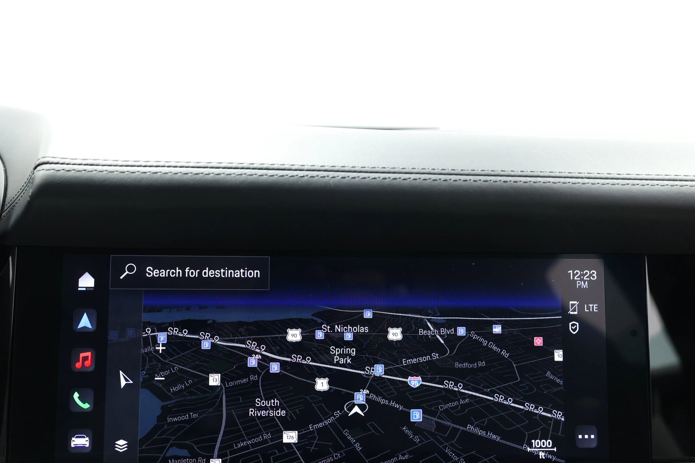 Used 2022 Porsche Taycan image 22