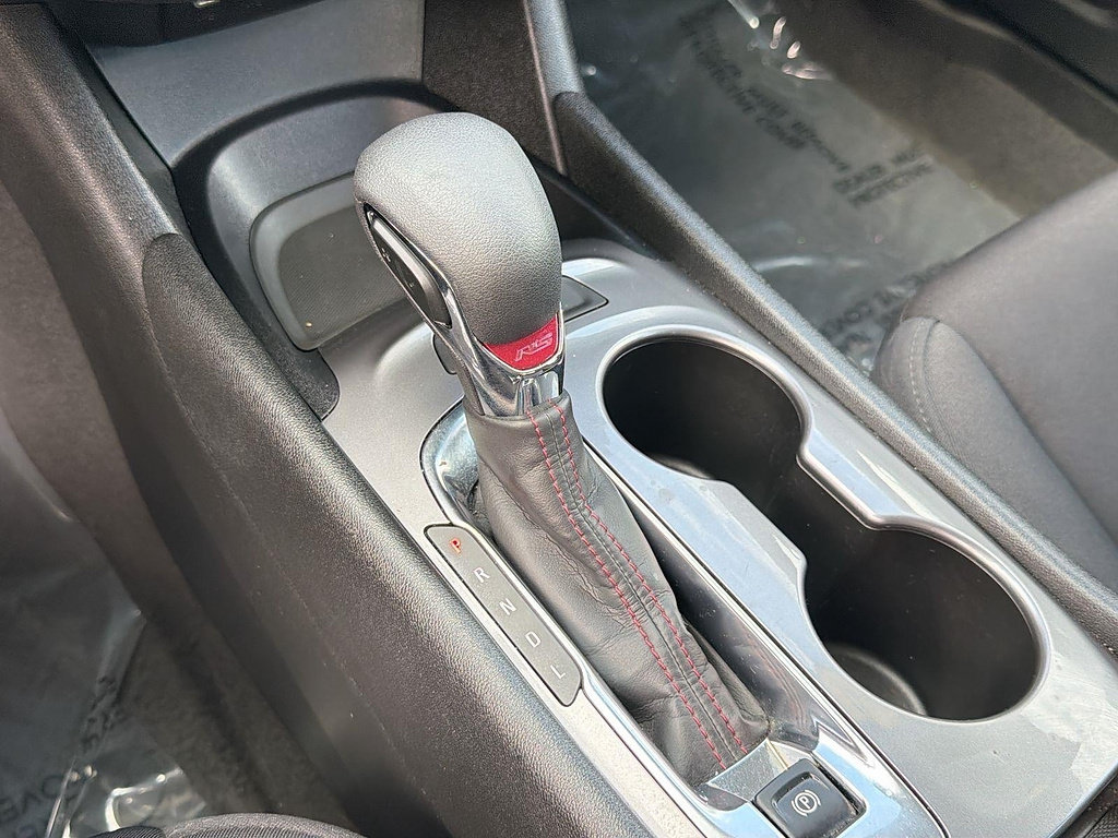 Used 2025 Chevrolet Malibu RS FWD image 12