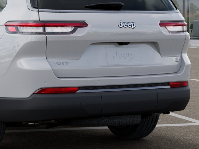 New 2026 Jeep Grand Cherokee L Limited AWD/4WD image 14