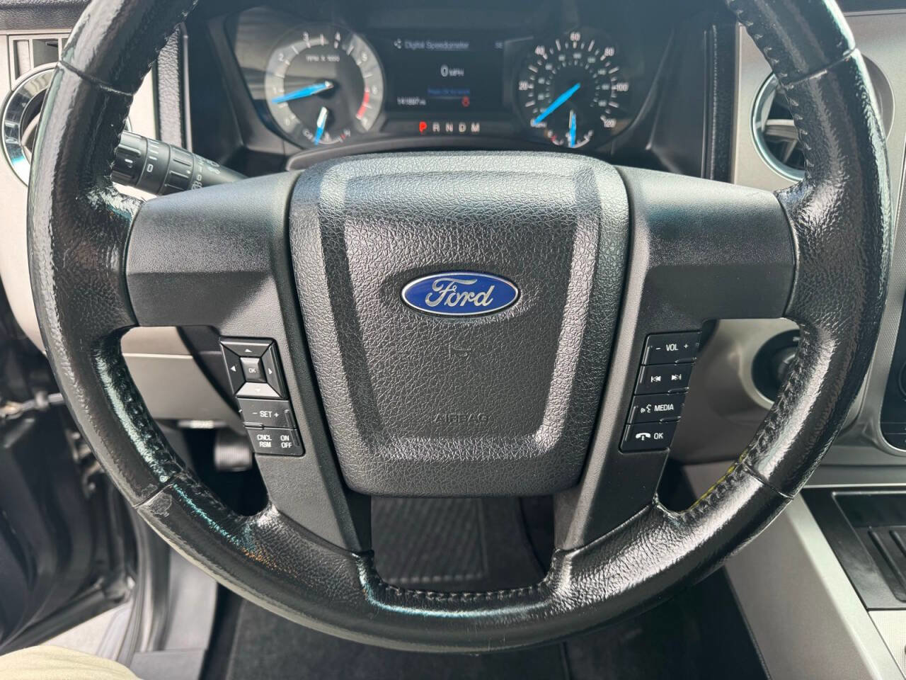Used 2016 Ford Expedition EL XLT AWD/4WD image 17