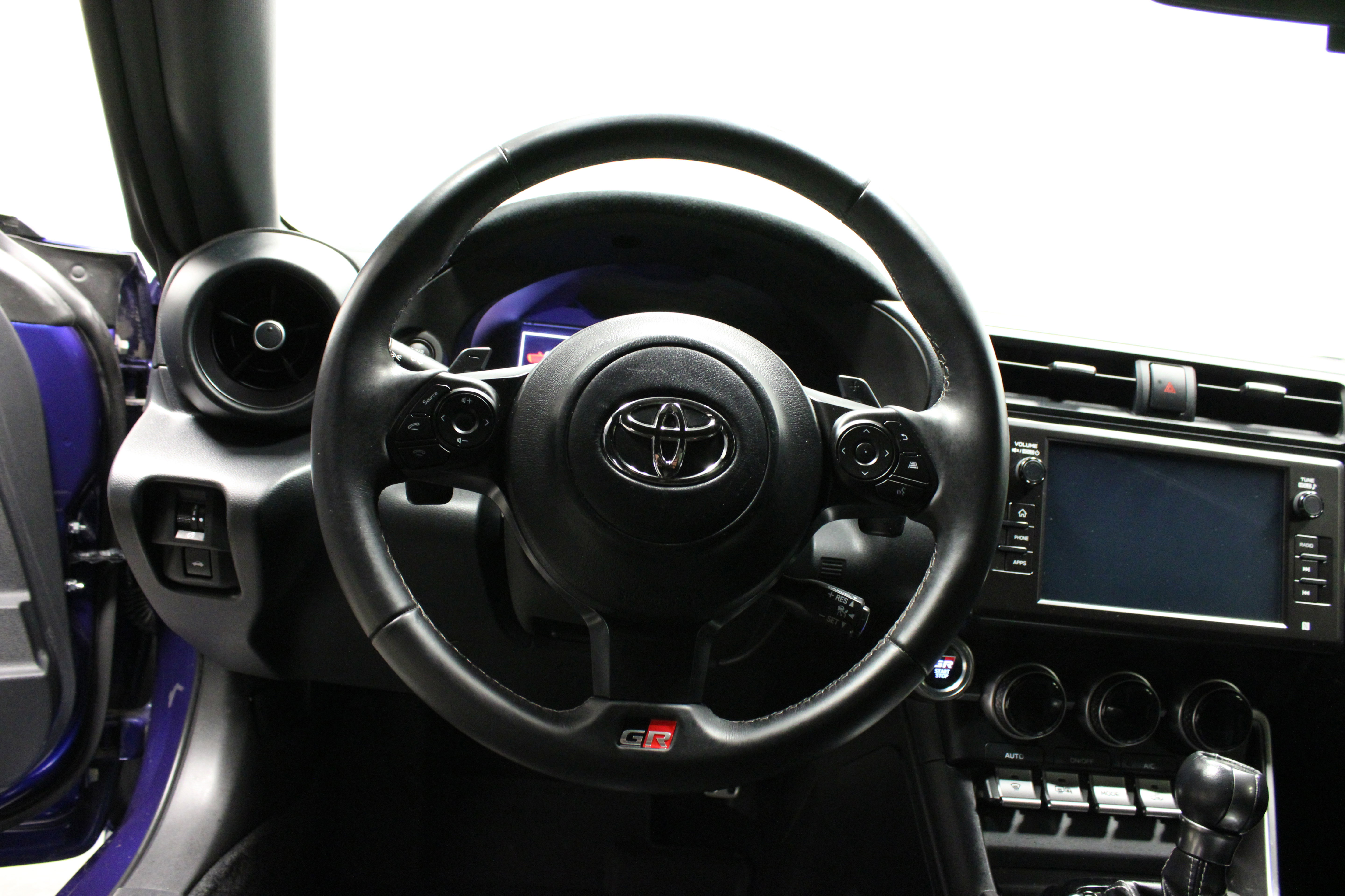 Used 2022 Toyota GR86 Premium w/ ALL Weather Mat Package (TMS) RWD image 19