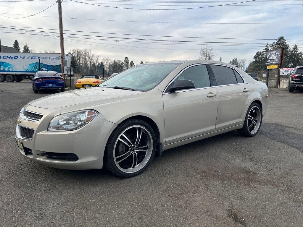 Used 2011 Chevrolet Malibu LS image 2
