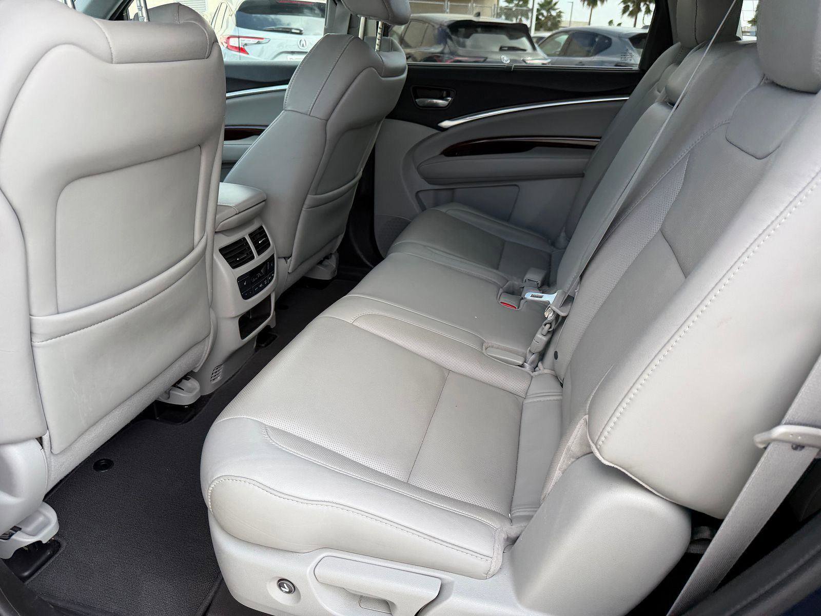 Used 2016 Acura MDX FWD w/ Advance & Entertainment image 4